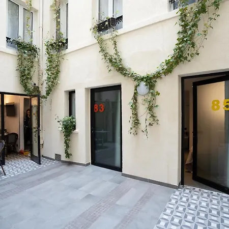 Du Mont Dore Batignolles Parigi