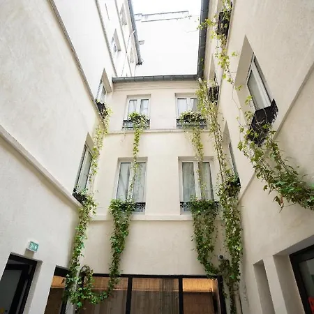 Du Mont Dore Batignolles Parigi