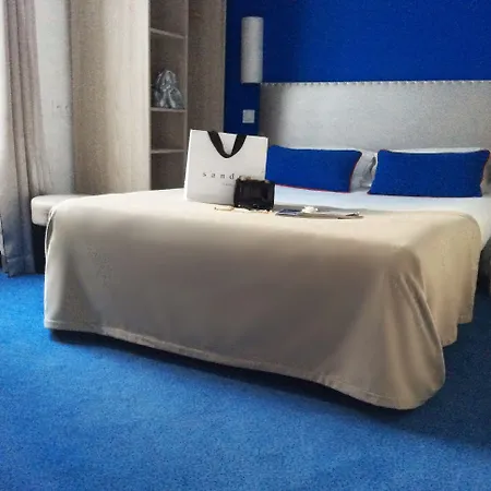 Du Mont Dore Batignolles Hotel