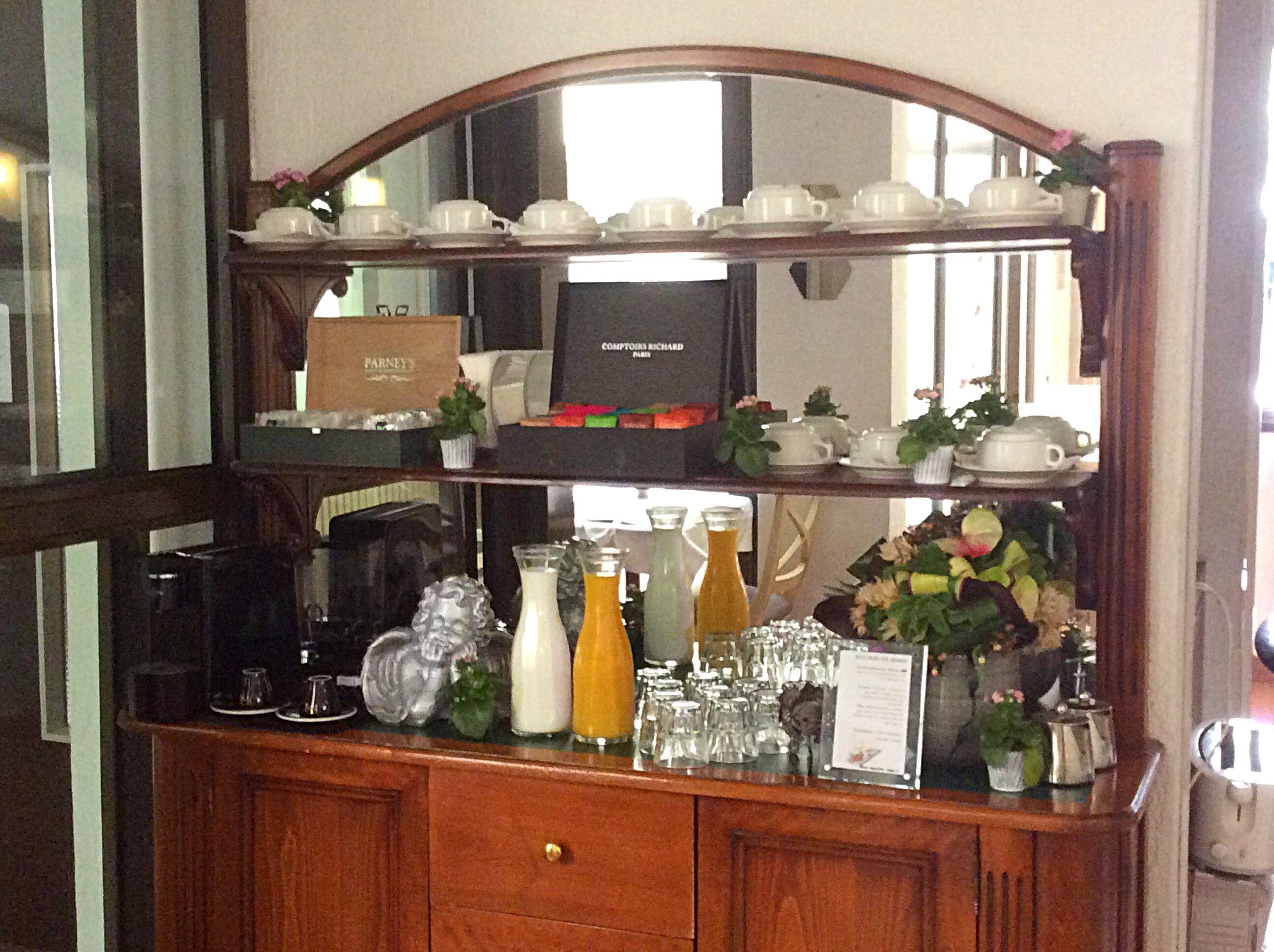 Du Mont Dore Batignolles Hotel 3*