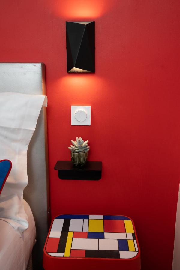 Hotel Du Mont Dore Batignolles Parigi