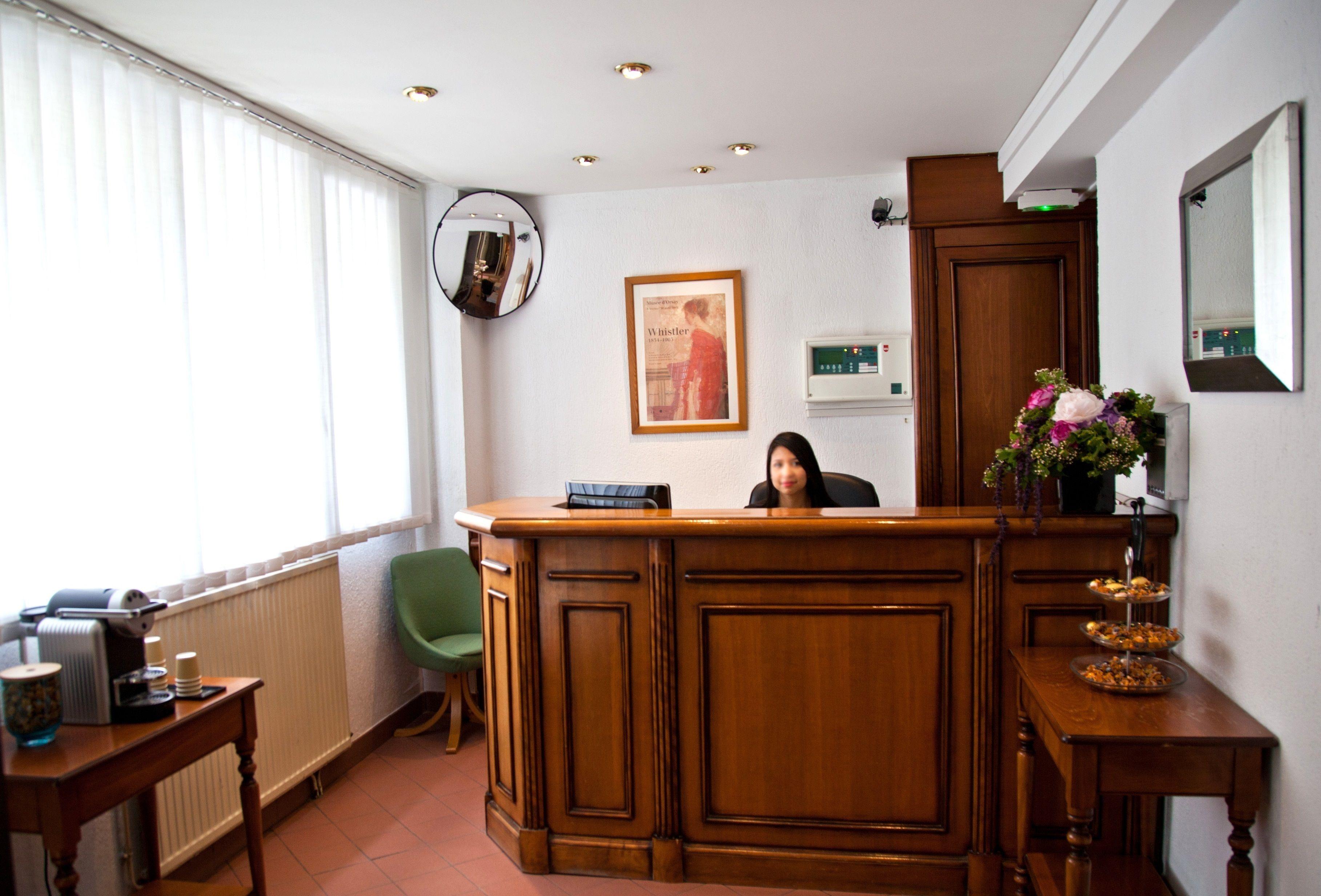 Du Mont Dore Batignolles 3* Paris