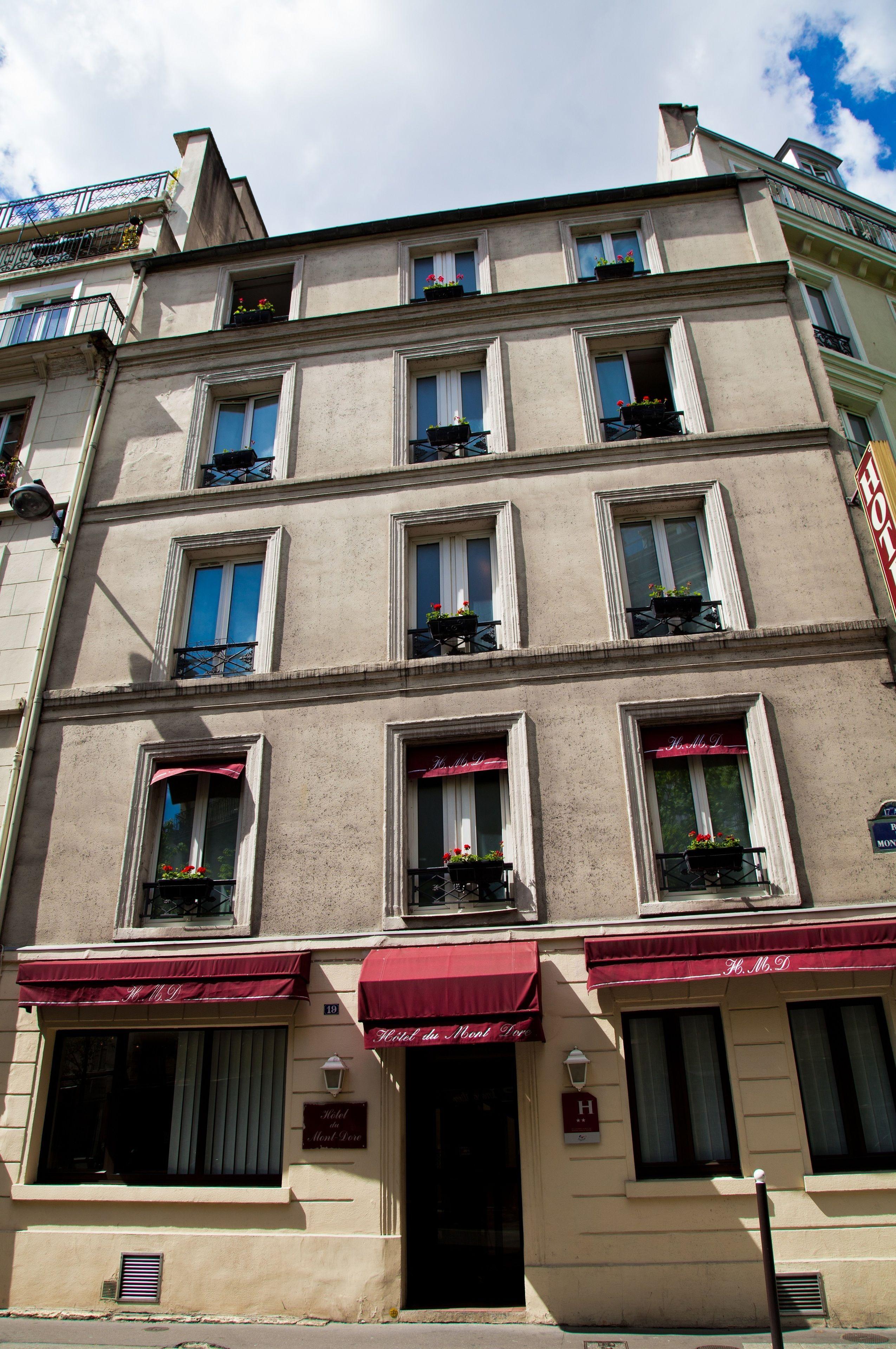 Du Mont Dore Batignolles Paris